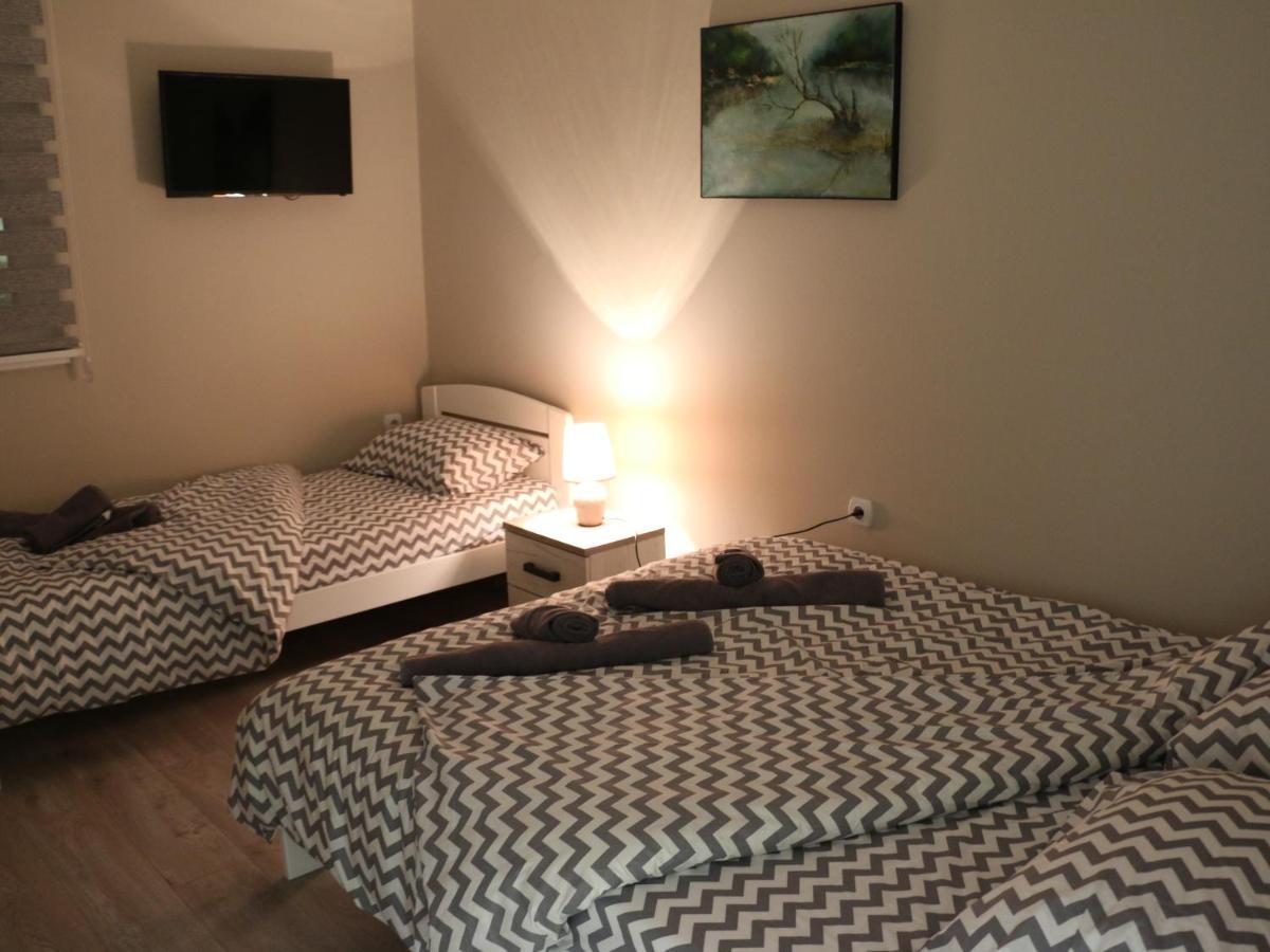 Apartman Petrov Donji Milanovac Exterior photo